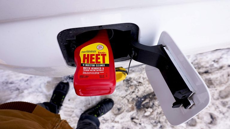 Heet Red Vs Yellow Bottle for Car: Which Is Best for Engine Performance?