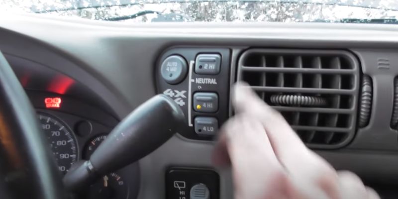 How to Engage 4 Wheel Drive Chevy Blazer