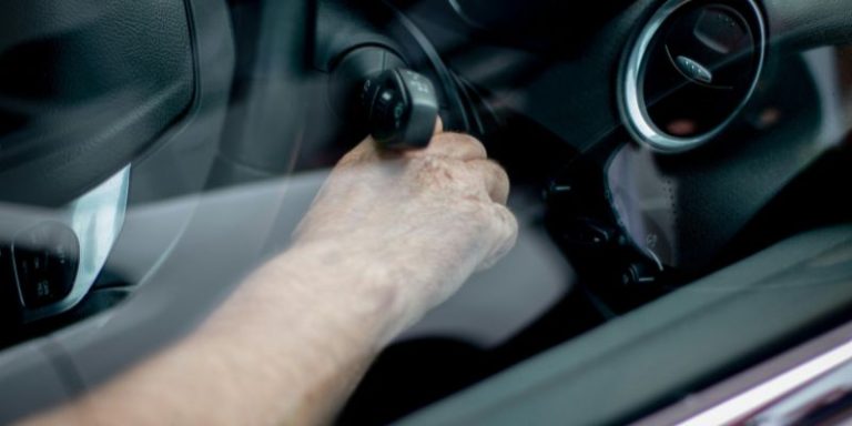 Does Turning Your Car off at Red Lights Save Gas? Discover Facts