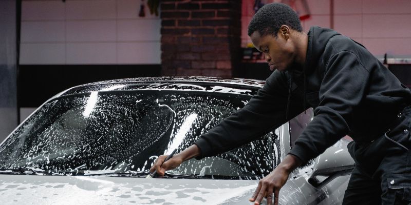 Factors That Affect the Cost of Repainting a Car Hood