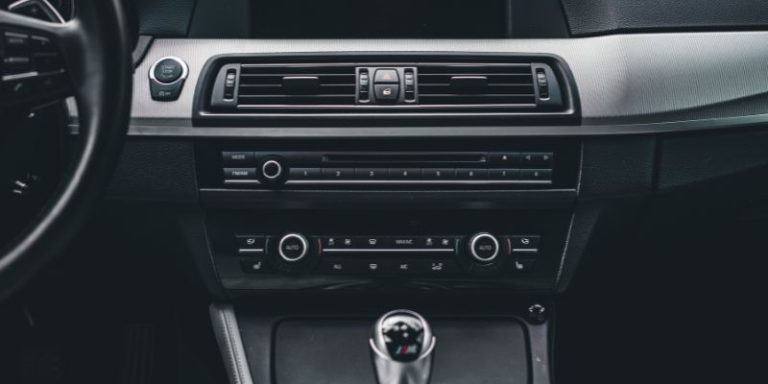 What Is a Double DIN Car Radio