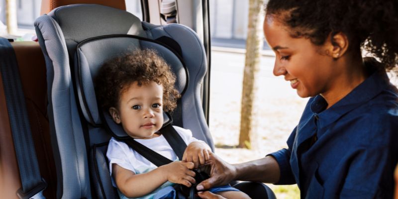 When Should You Switch to a Forward-Facing Car Seat