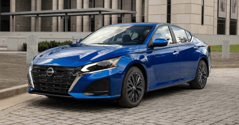 Do New Cars Come With a Full Tank of Gas