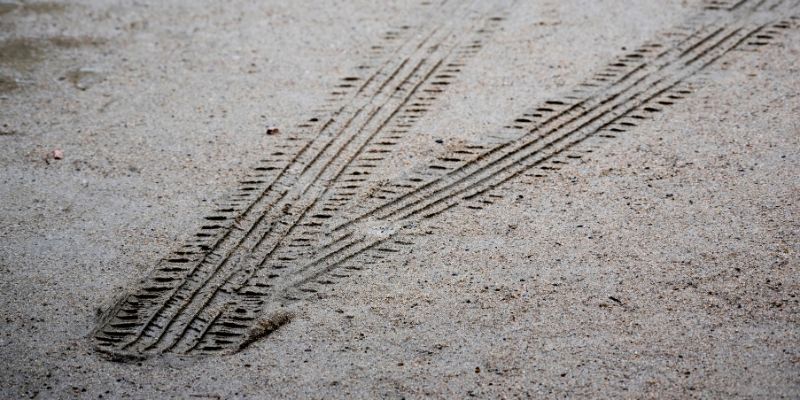 How to Remove Tire Marks