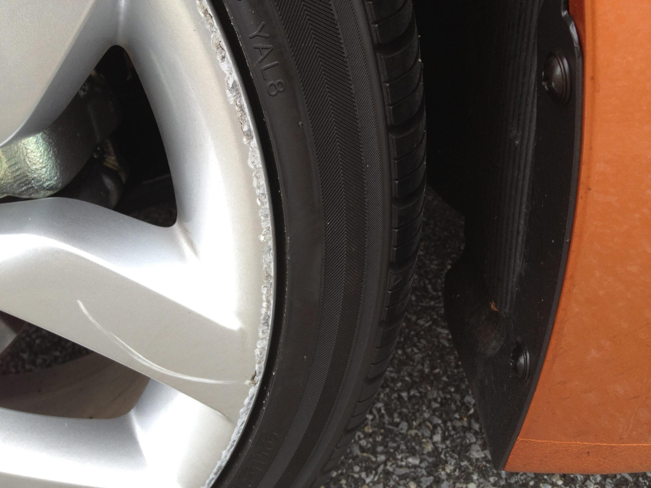 Do Car Washes Scratch Rims