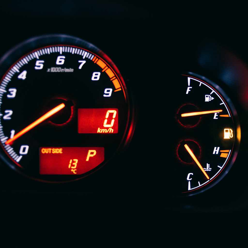 What Exactly is a Speed Limiter in a Modern Car